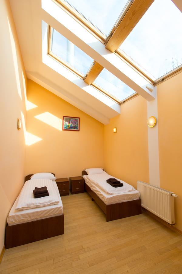 10 Rooms Lviv Bagian luar foto