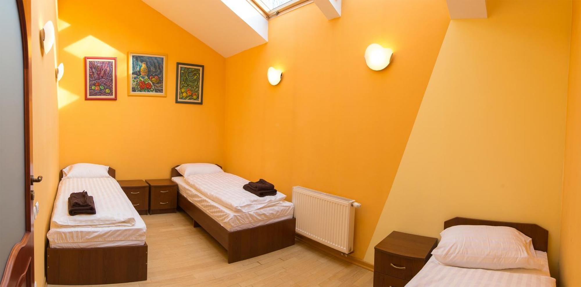10 Rooms Lviv Bagian luar foto